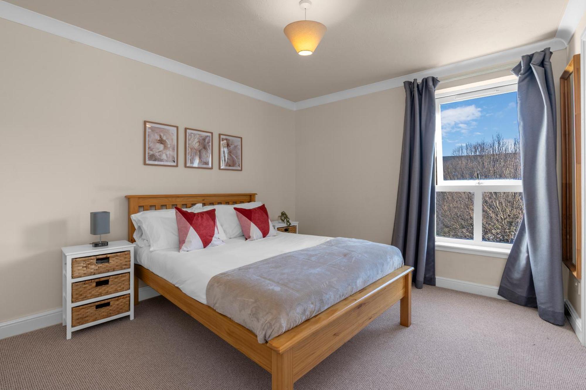 2 Bedroom In With Free Parking * Édimbourg