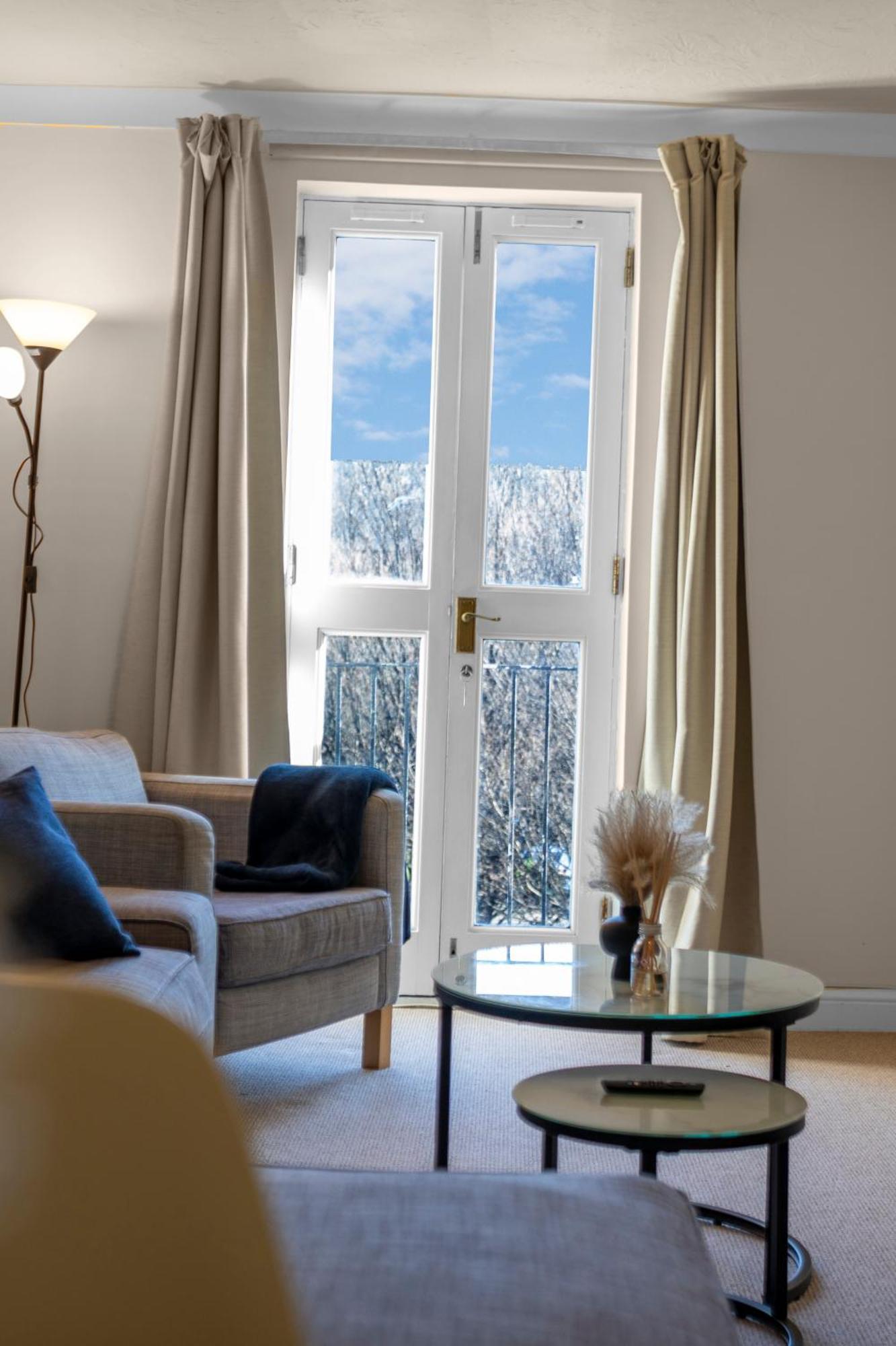 Appartement 2 Bedroom In With Free Parking *